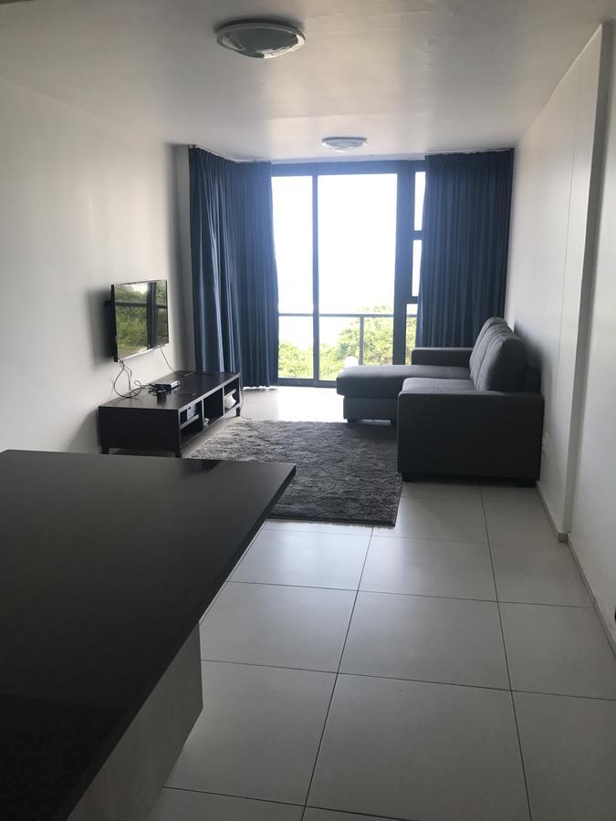 Toti Oasis Holiday Apartments Amanzimtoti Exteriör bild